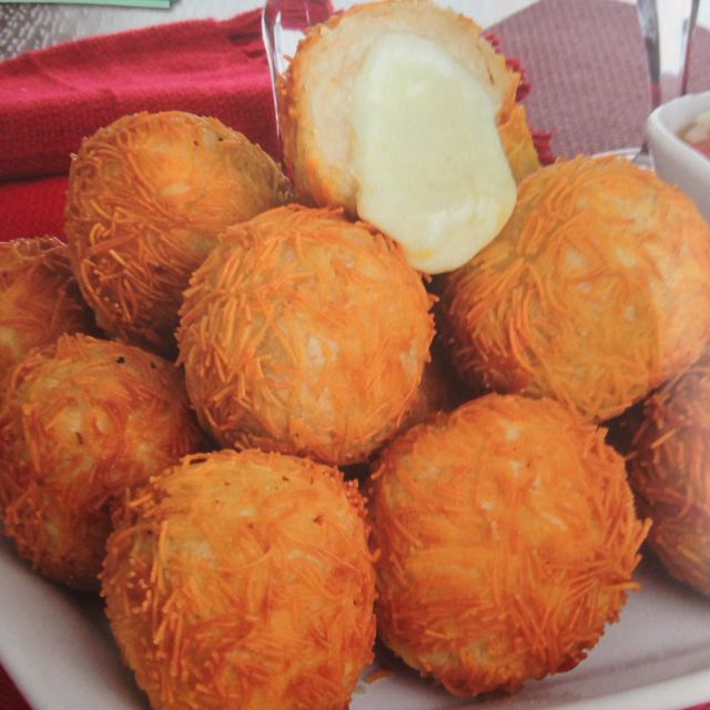 Bolinha de queijo