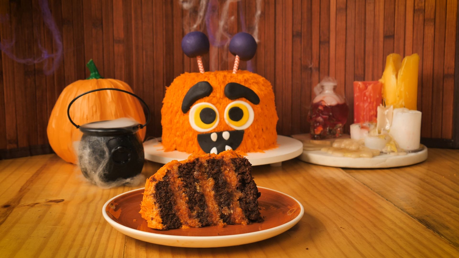 Bolo de chocolate com recheio de doce de abóbora