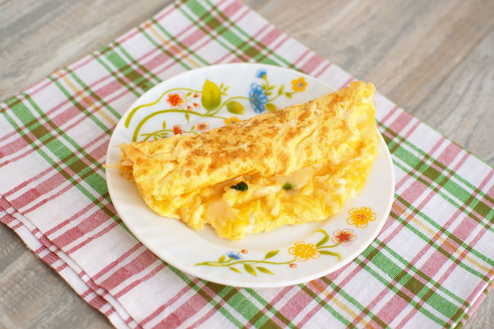 Omelete com farofa e tempero