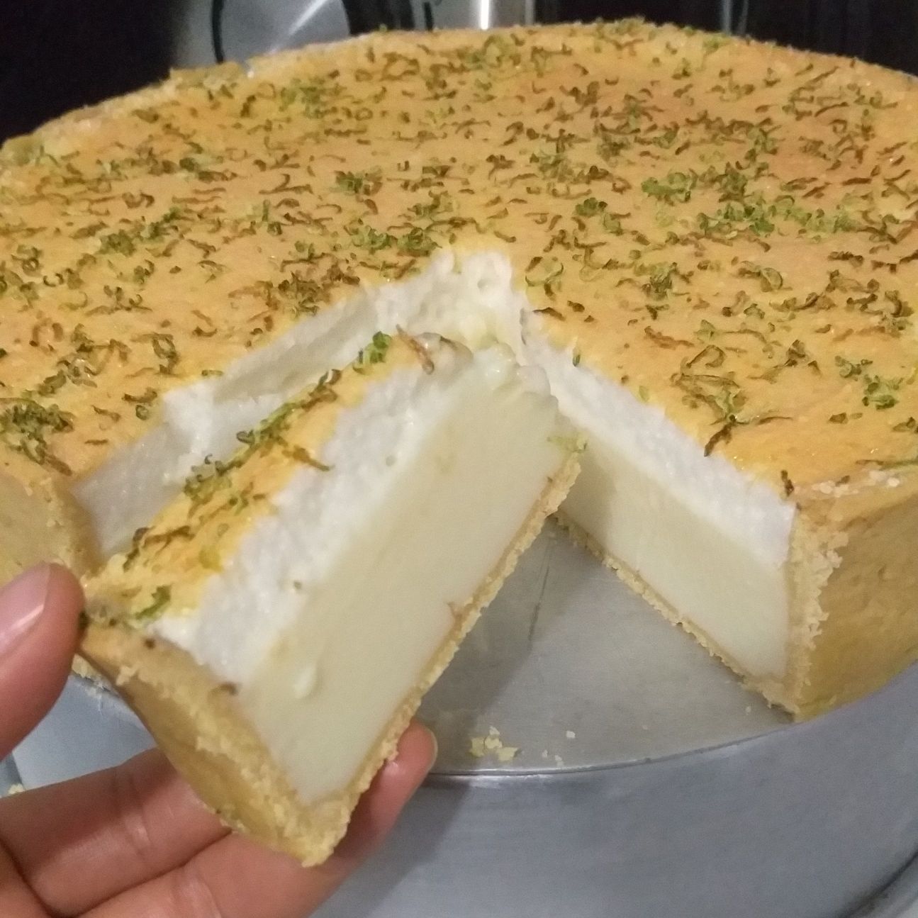 Torta de limão com queijo ralado