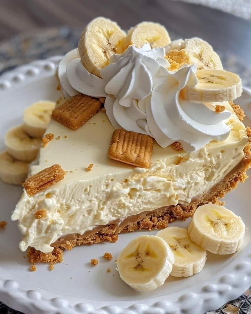 Essa torta de banana deixa todo mundo salivando, o preparo é mais fácil que a de limão!