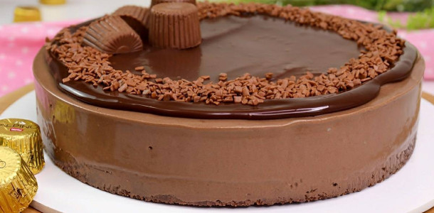 Torta mousse de chocolate Alpino feita sem forno sem liquidificador e sem gelatina